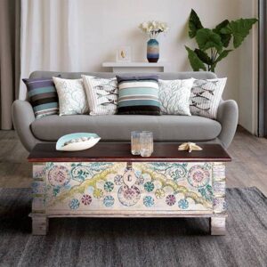 Baúl decorado flores